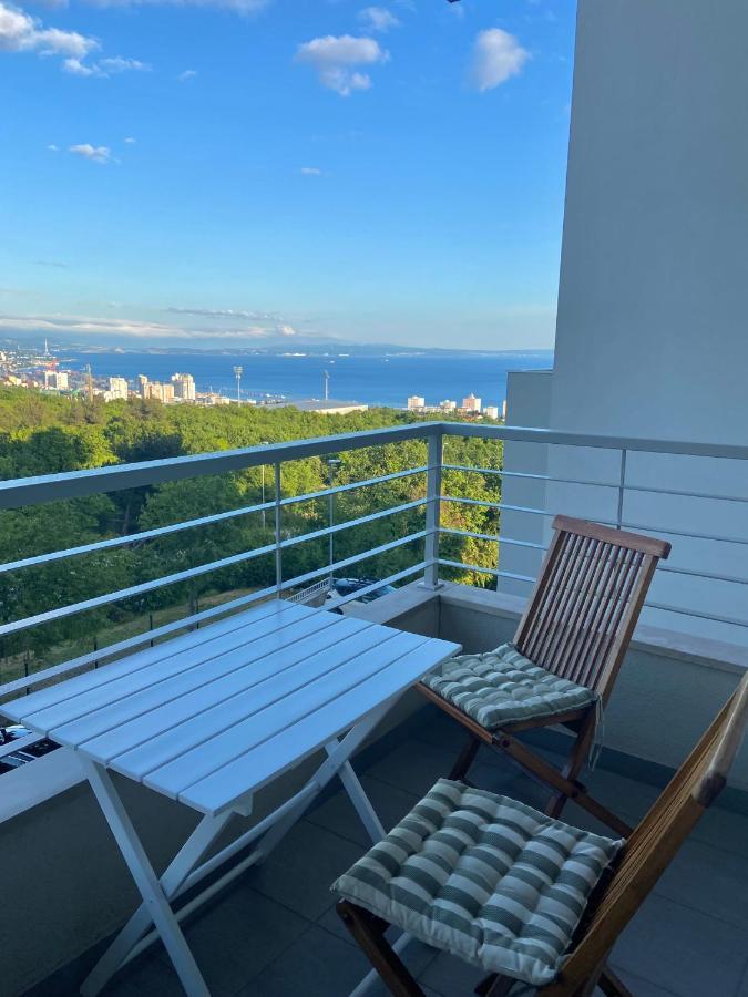Portview Apartment Rijeka Exterior foto